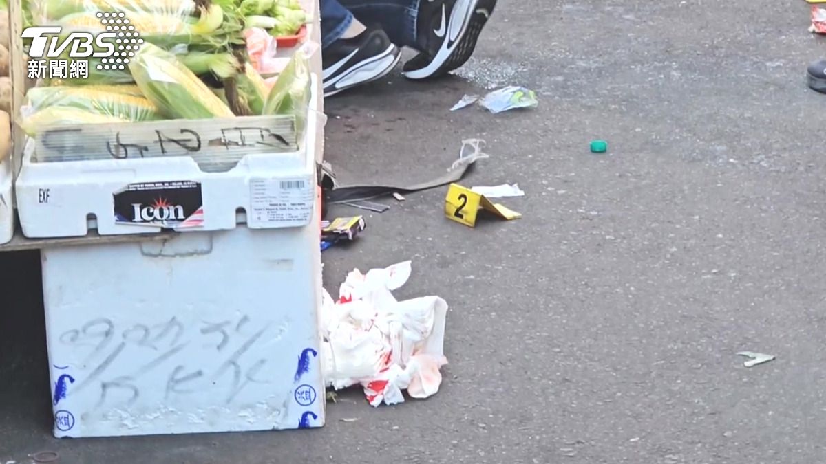 身障男市場借手機遭拒 揚言殺人砍警。(圖/警方提供)