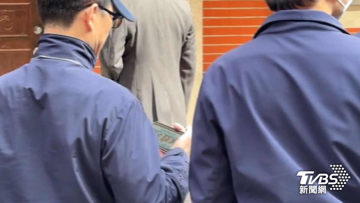 立院警確認立委照片(圖/TVBS資料畫面)