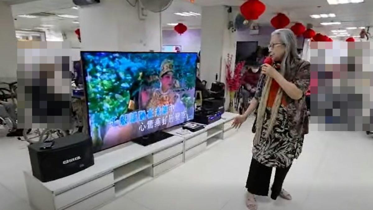 72歲李楓近況曝光。（圖／翻攝自微博）