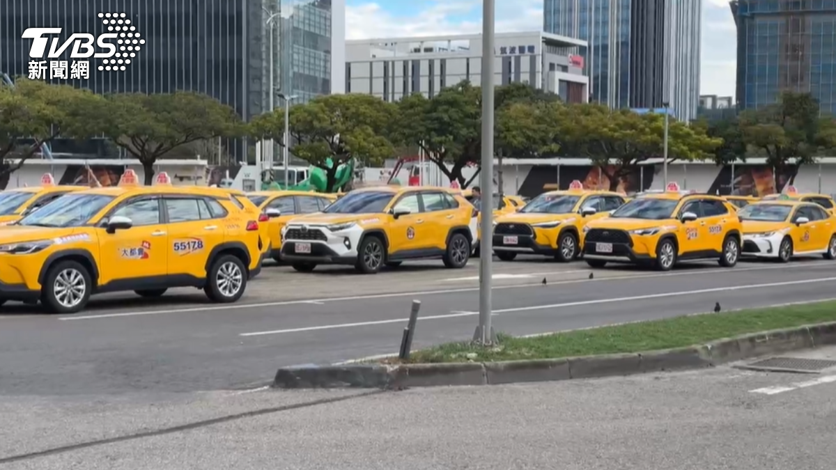 春節搭計程車，新竹縣市加3成。（圖／TVBS）