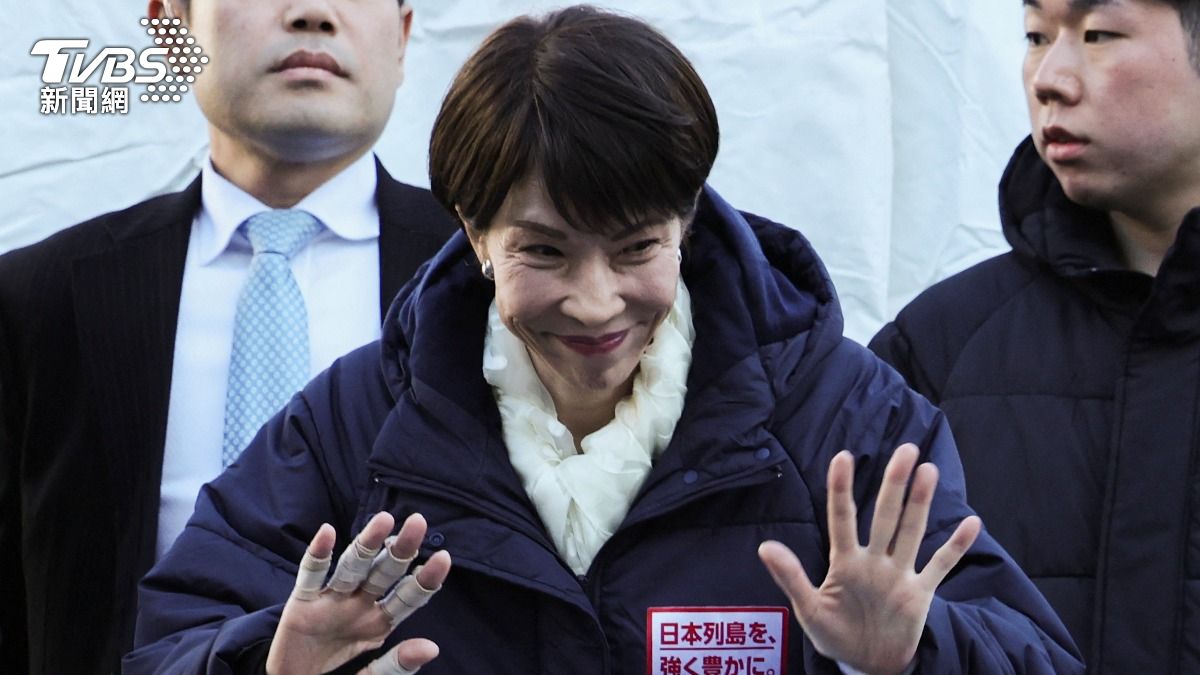 日本首相高市早苗3日在埼玉縣出席為2月8日提前大選造勢的競選活動。（圖／達志影像路透社）