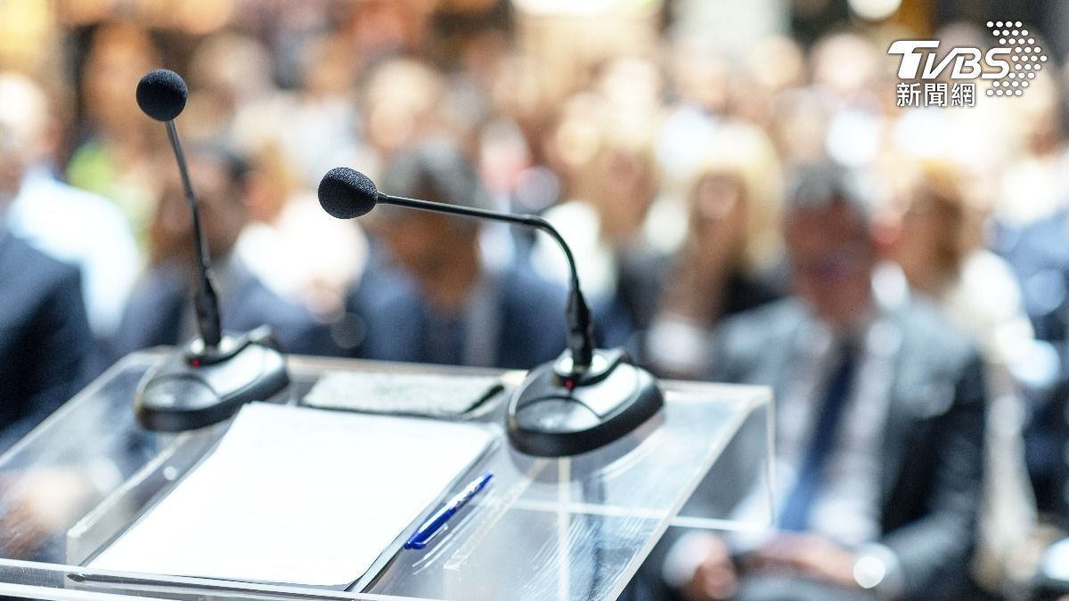 只有9個國家把政治列為該國的首要問題。(示意圖/達志影像shutterstock)