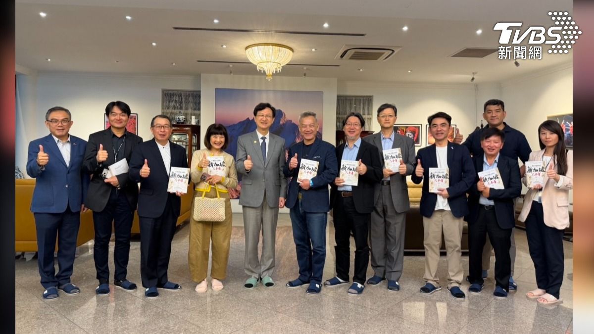 偏鄉學童走向國際 哥倫布AI教育計畫新加坡啟航