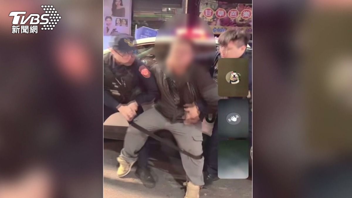 「手機被偷了」男嗆殺魔術師!警壓制搜包包。(圖/TVBS)