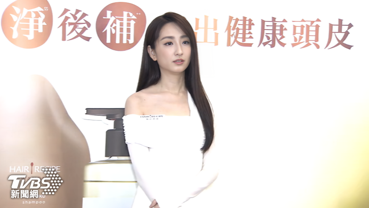 柯佳嬿日前被直擊拍戲,傳出與日韓男神合作。(圖/TVBS)