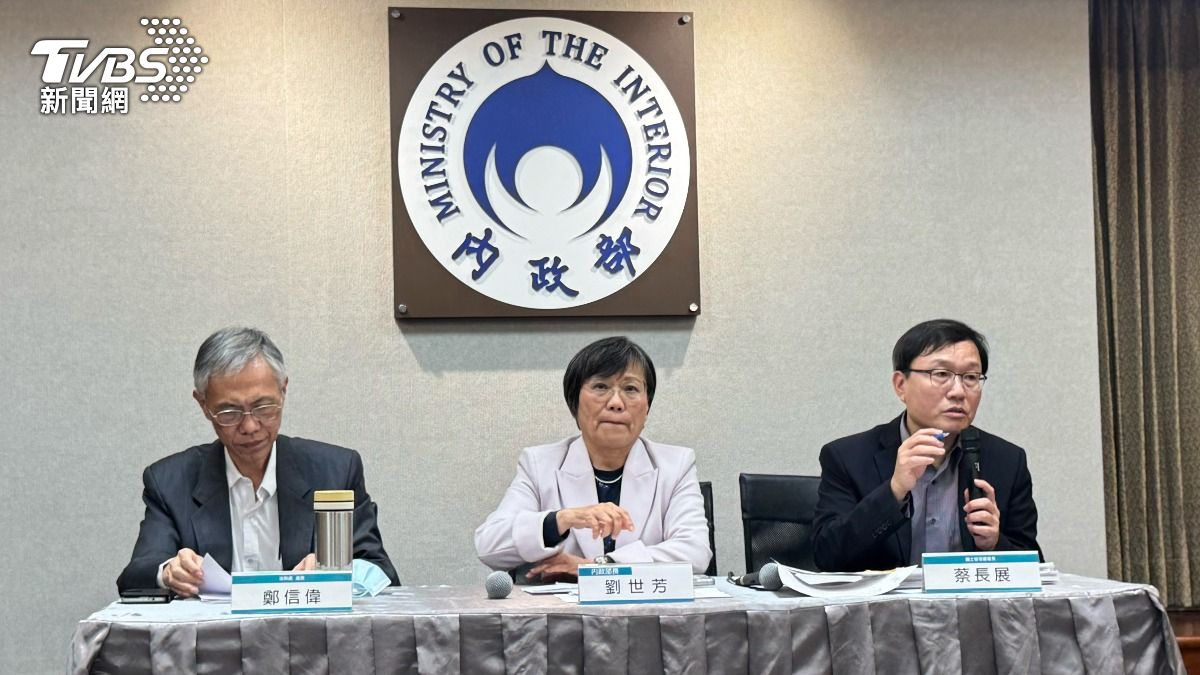 內政部今天舉辦部務會報後記者會。（圖／劉庭宇攝）