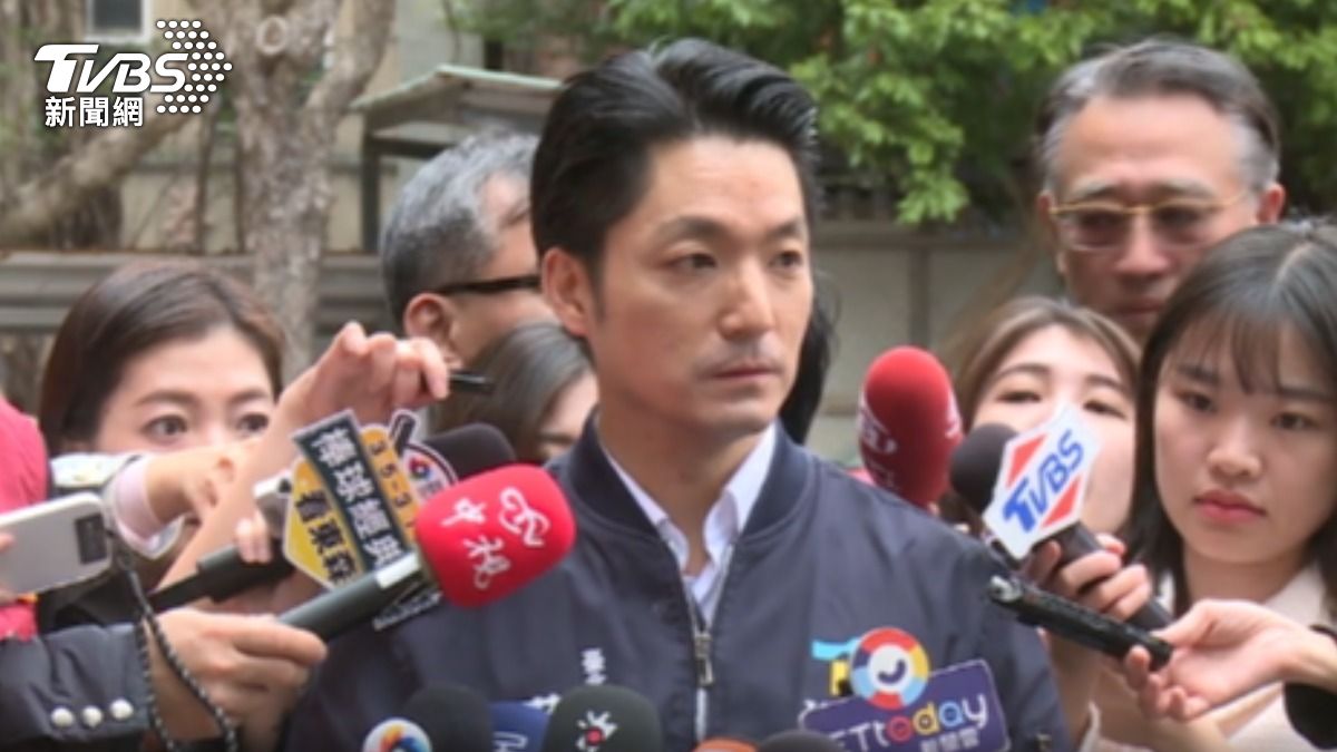 老鼠爬上超商貨架、竄捷運　北市12區地毯式清消。（圖／TVBS）