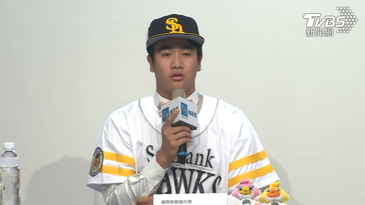 中華隊最年輕張峻瑋火球158km。(圖/TVBS)