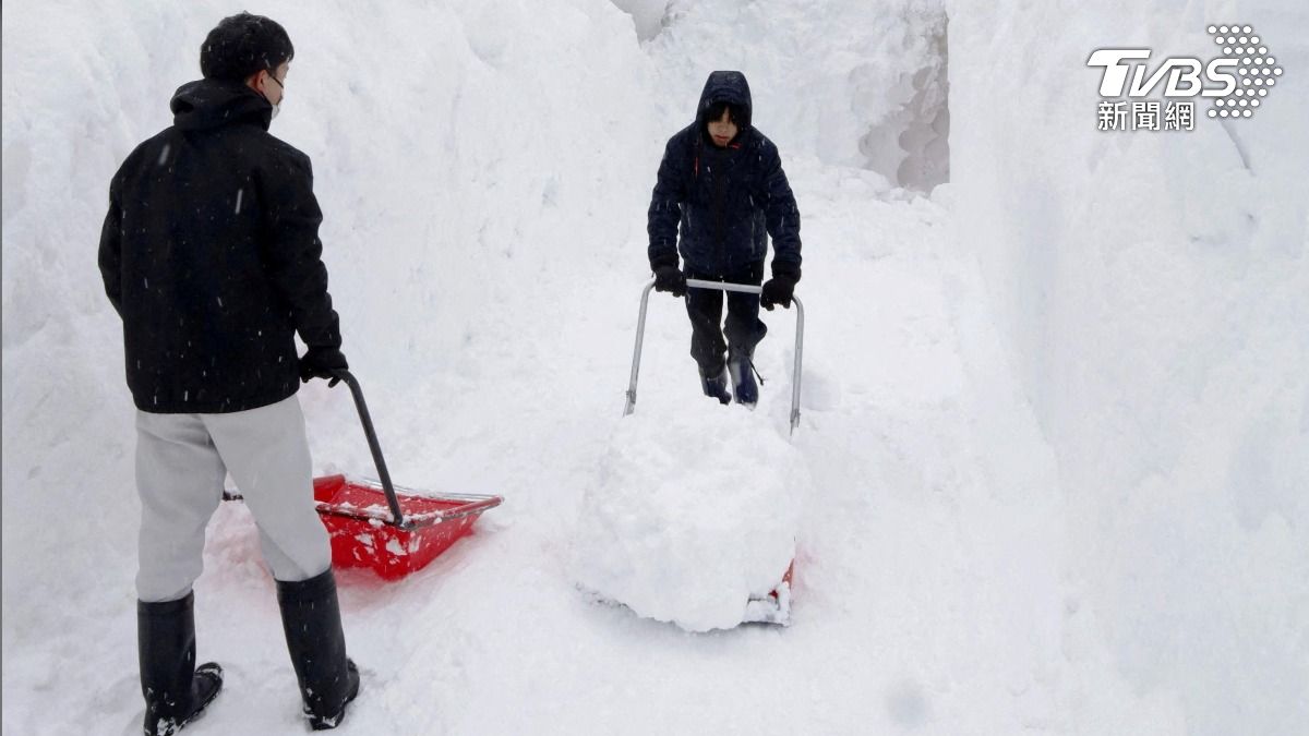 赴日注意！日本多地恐迎「10年一遇高溫」　氣象廳：小心雪崩