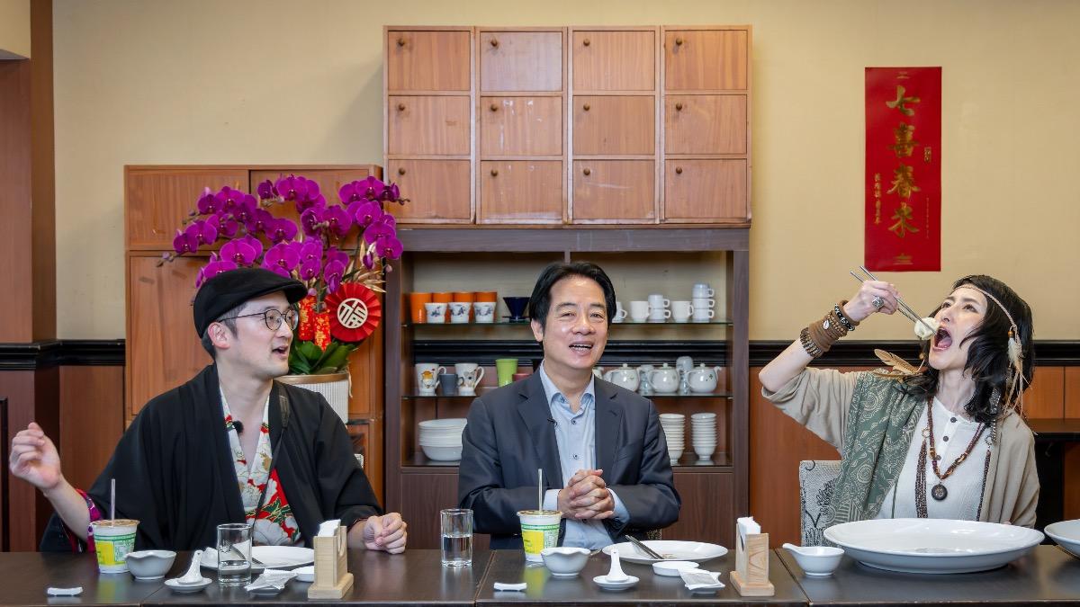 佐藤輕鬆吞下100顆水餃，賴清德直呼「大開眼界」。（圖／總統府提供）