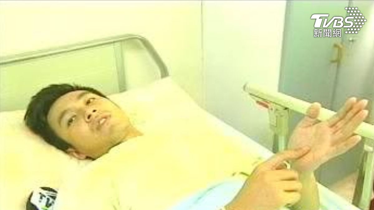 張雁名-張雁名墜樓-張雁名新兵日記特戰英雄-豆腐媽媽替身-豆腐媽媽意外