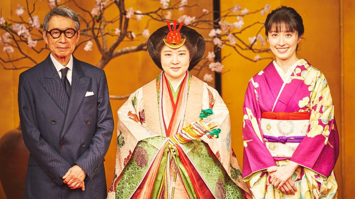 田中千繪與爸爸田中東尼出席北投文物館 2026 平安時代の十二單衣(衣紋道)一日展演活動。(圖/印庭娛樂提供)