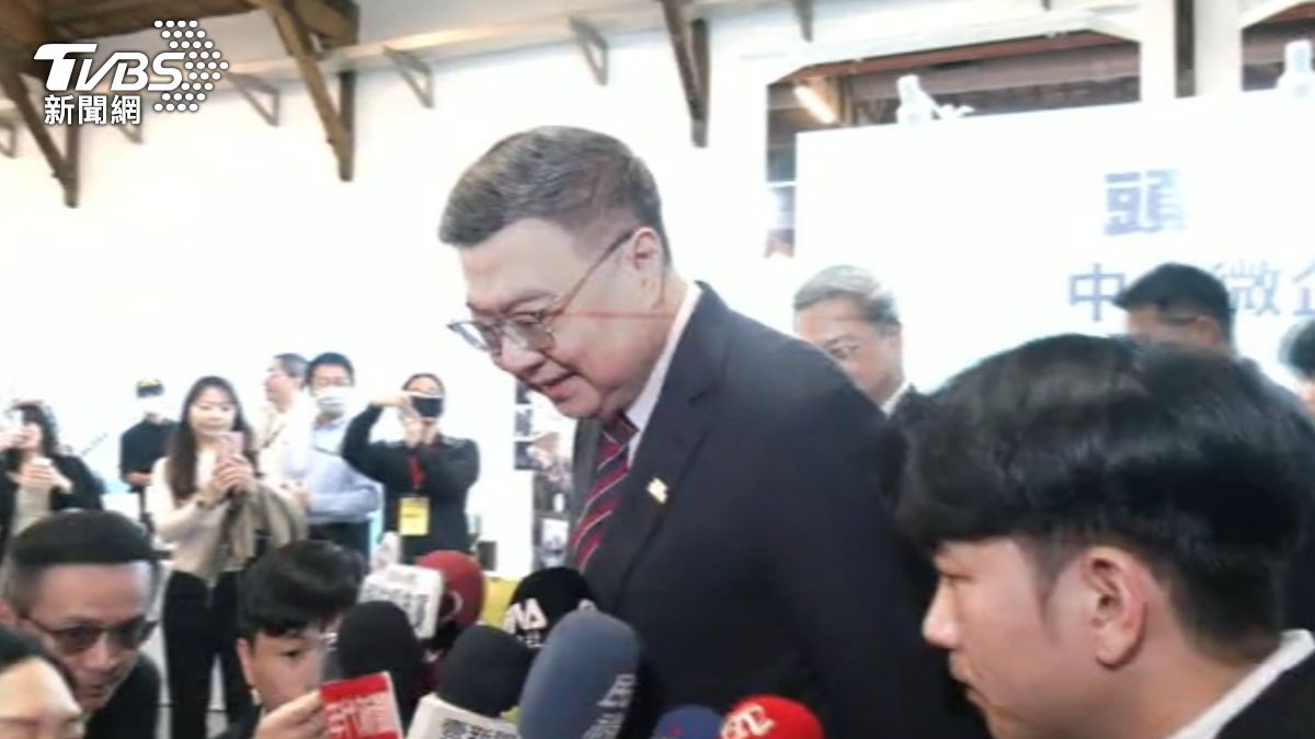 自嘲節目「無緣」,陳水扁爆料遭卓榮泰下令不准播,否則抓回去關。(圖/TVBS)