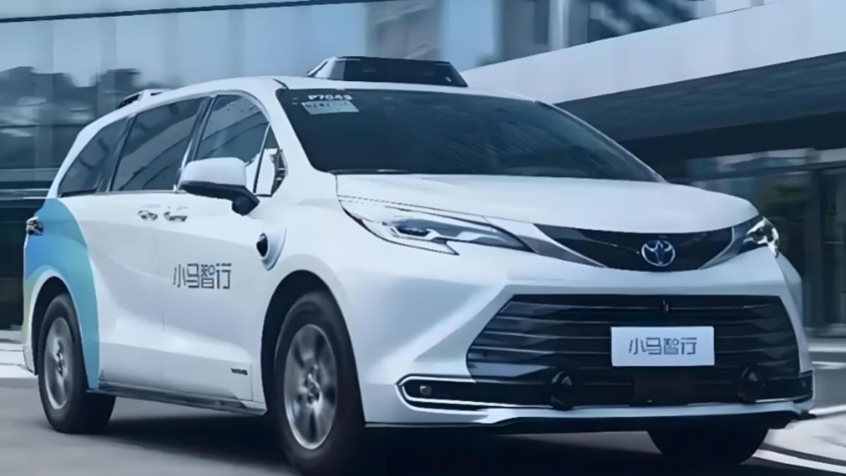 深圳街頭無人計程車已經正式上路。(圖/百度)