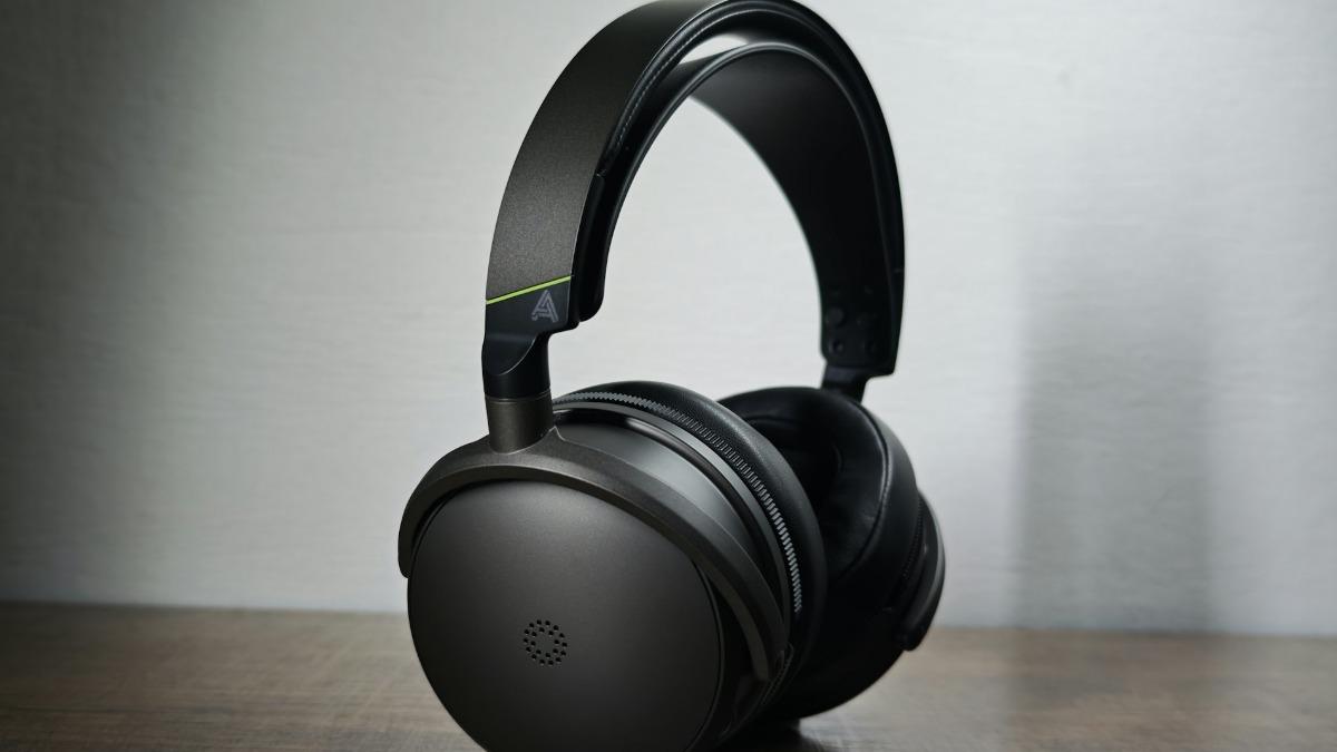 極致音質與重量取捨　Audeze Maxwell 2電競耳機實測