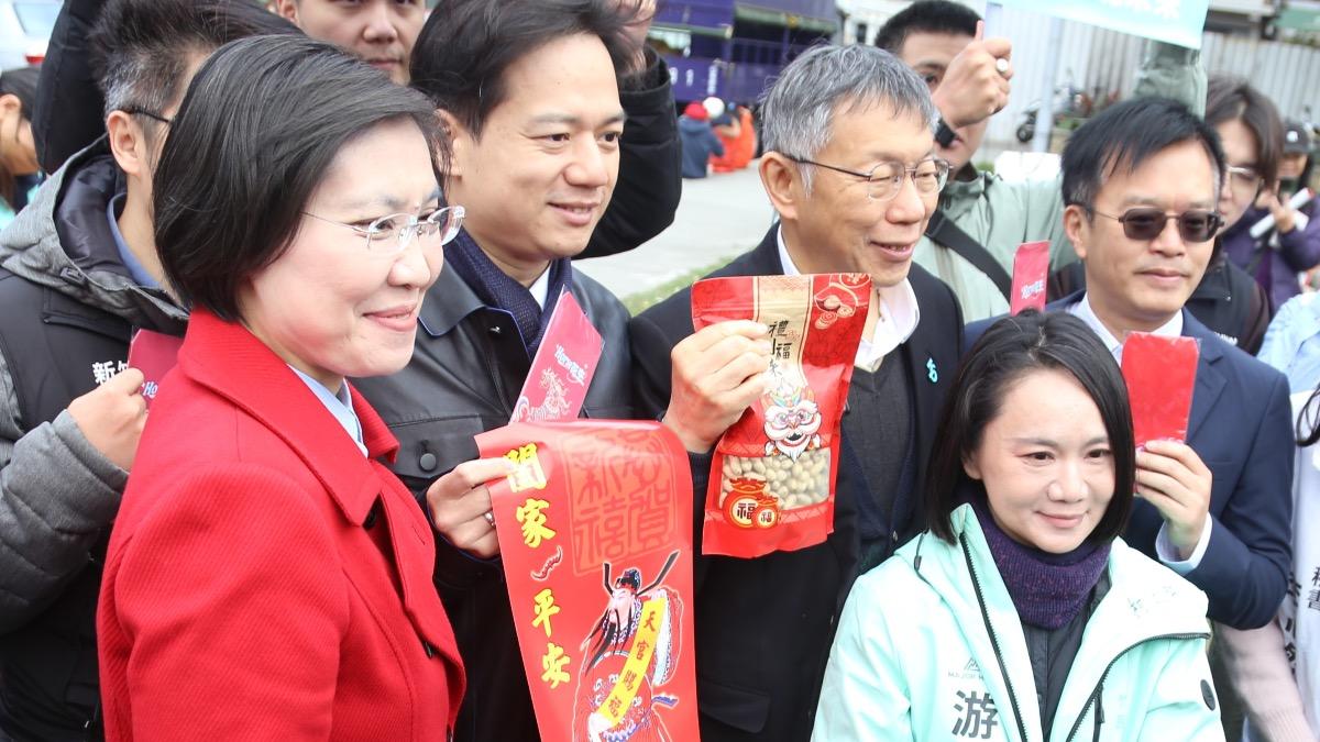 徐欣瑩爭新竹縣長搶同框 柯文哲認了:藍白只會有一組人