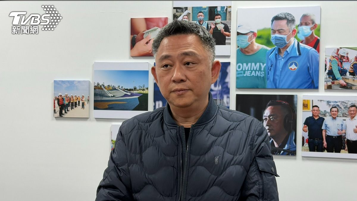 楊鎮浯對於表態參選縣長的陳玉珍稱「既競爭又合作」。（圖／程子奕攝）