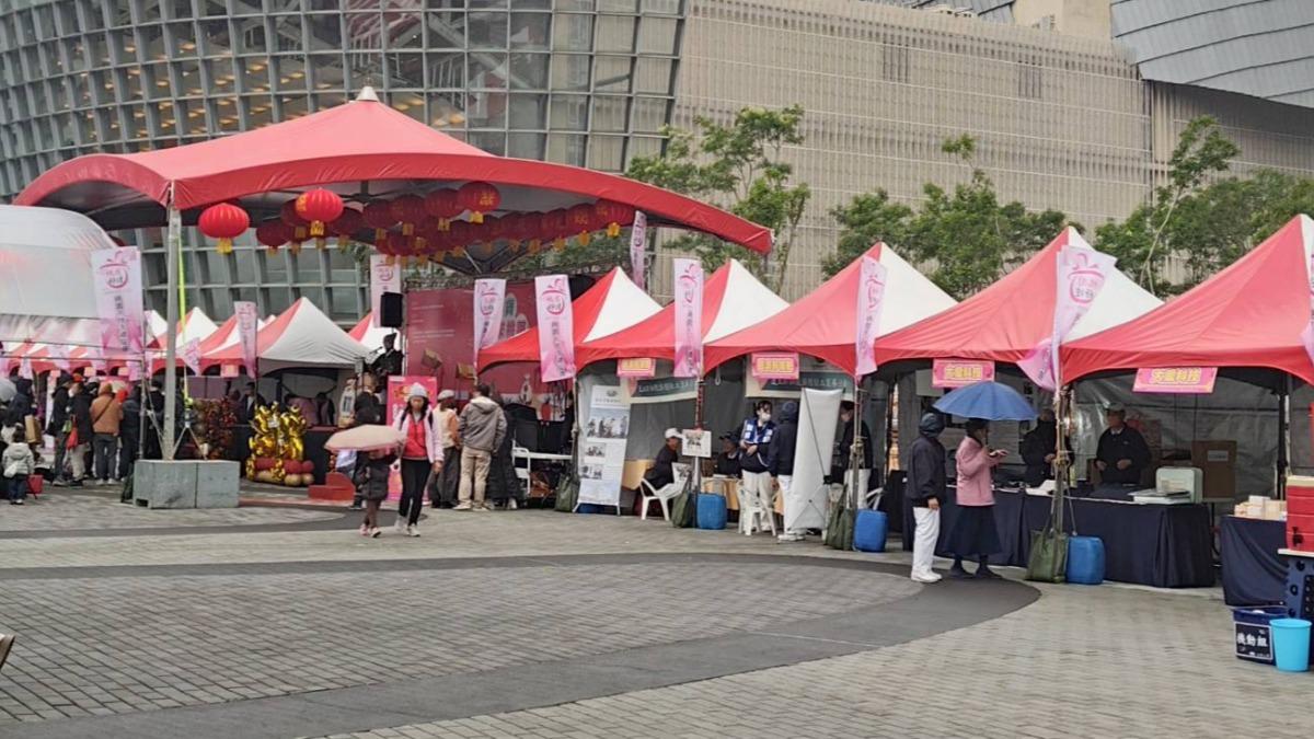 年貨大街將實施交通管制。（圖／桃園市政府提供）