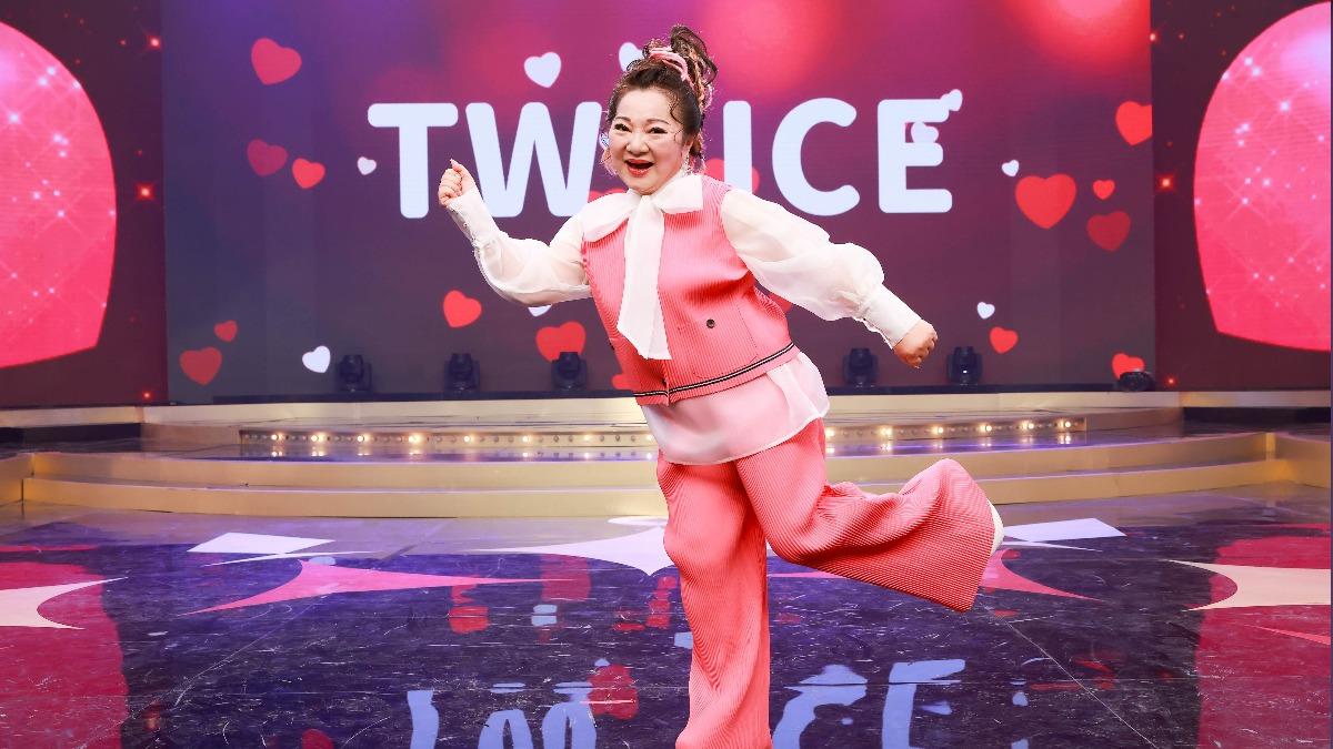 昔撞臉周子瑜!「TW ICE」白冰冰除夕拚了 率嫩妹賣力狂扭