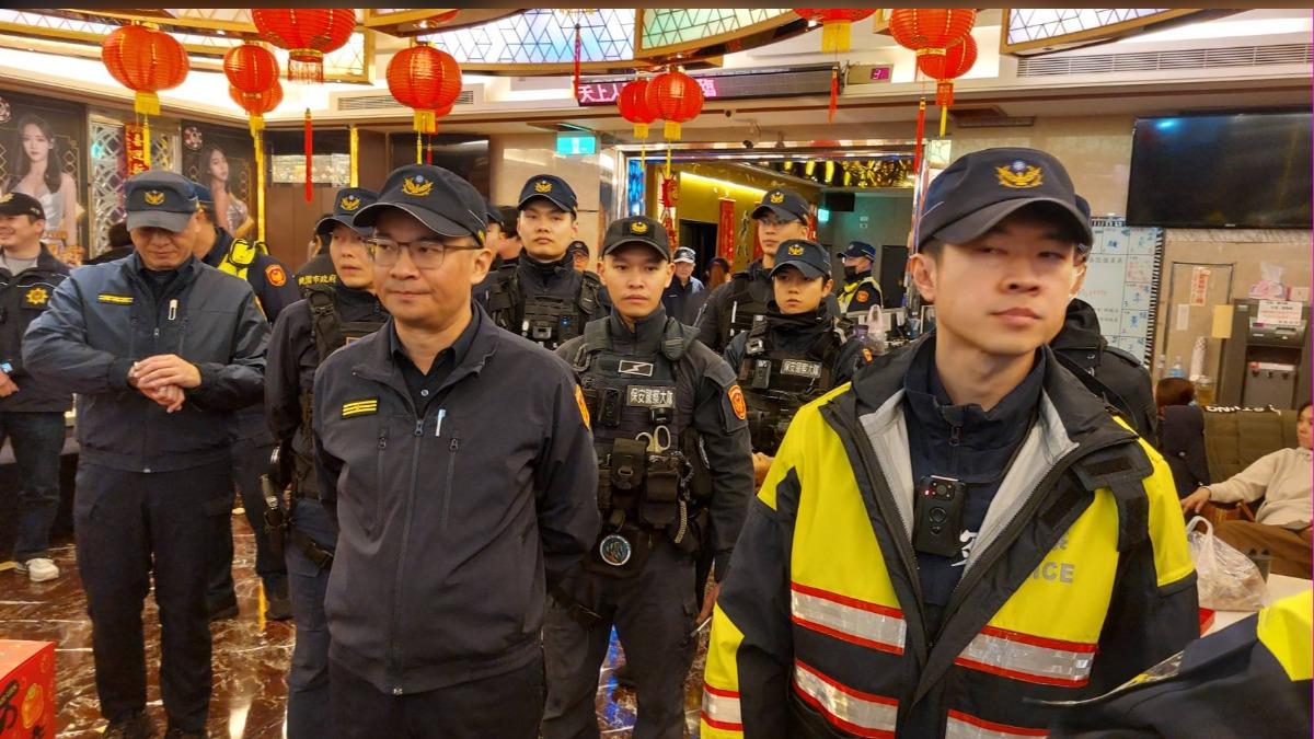 桃園百警春節掃蕩　摩鐵識破「3條通緝犯」即刻解送