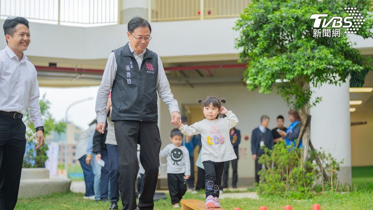 桃園育兒津貼提前至2月14日前入帳。(圖/TVBS)