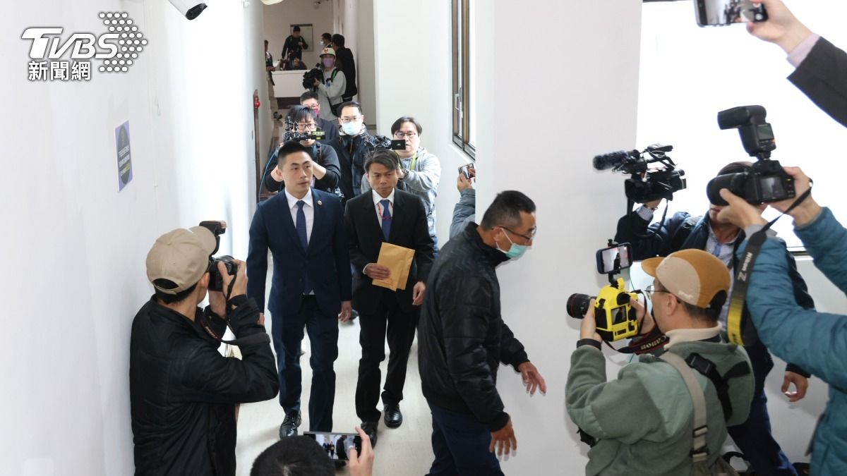 專辦共諜卻為助理費搜索高金素梅 出動調查局國安站主任埋伏筆