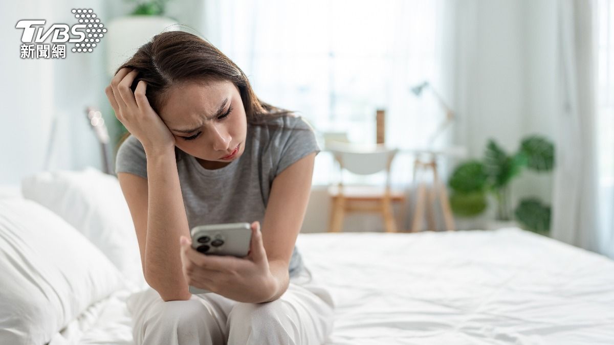 25歲就該交男友?她被灌輸年齡焦慮 網一面倒力挺:問題不在你