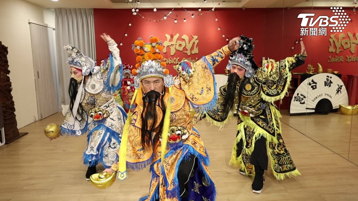 武財神街舞。(圖/TVBS)