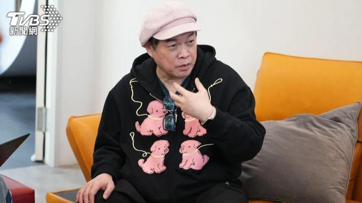 59歲的康康最近事業大爆發，不過他也自曝頸部長了骨刺。（圖／張哲鳴攝）