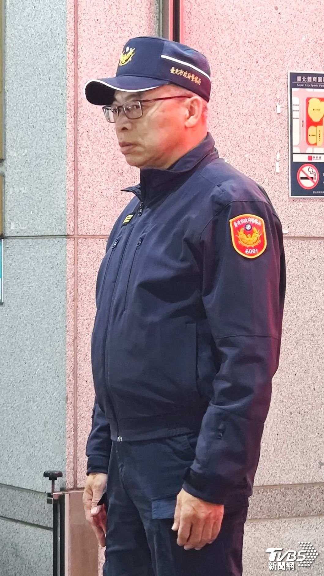 松山分局長李紹榆表示：「警方立場堅定，我們必須提高見警率，壓制不法分子蠢蠢欲動的心。」（圖／TVBS）