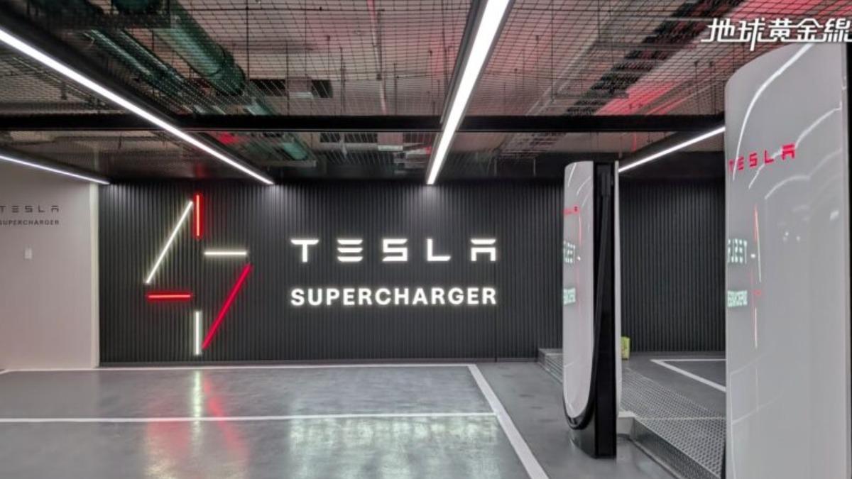 特斯拉最大V4充電站在大巨蛋!18座超充點 限時3天免費使用