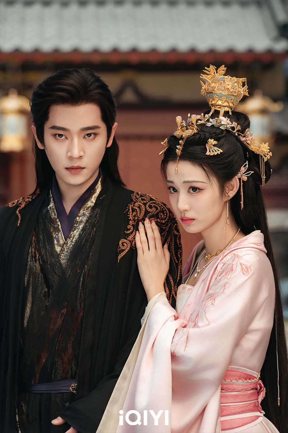 王楚然、丞磊主演的《成何體統》節奏快速、反轉密集。(圖/iQIYI愛奇藝國際版提供)