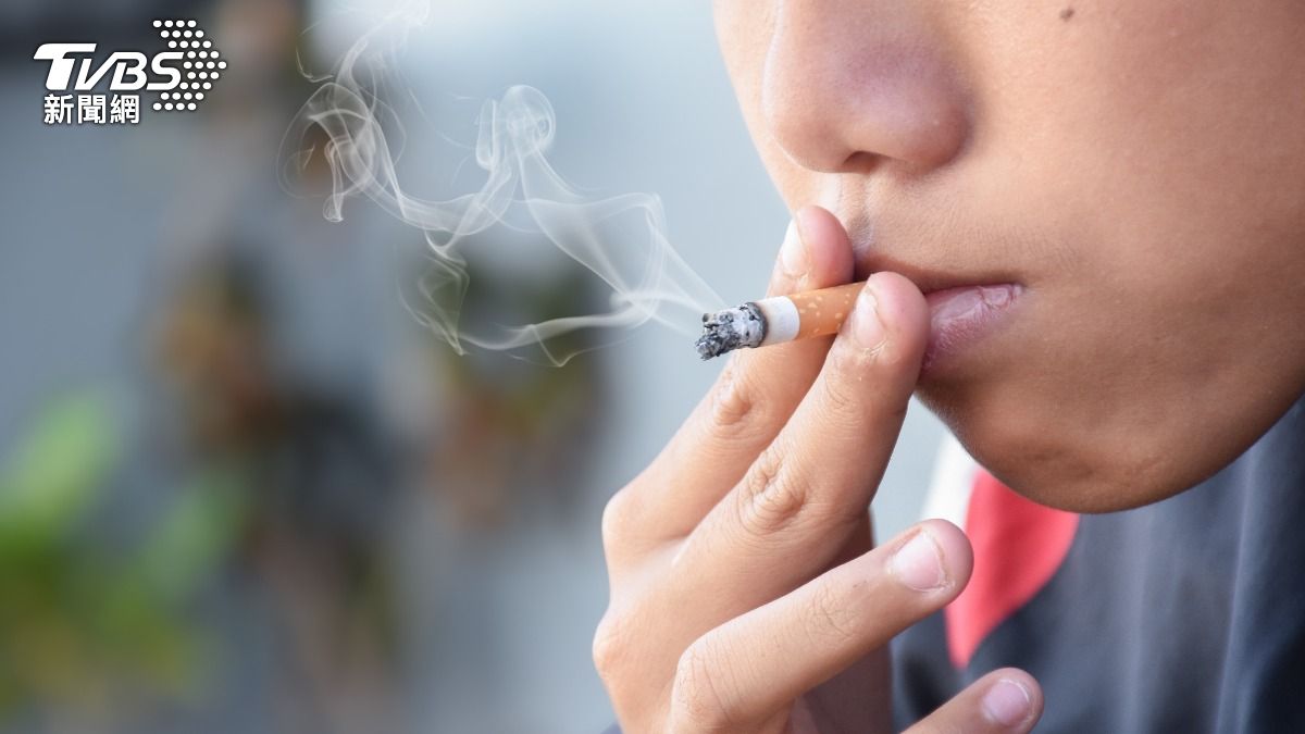 春節拜年別再「來一根」!國健署示警:二手菸恐致嬰兒猝死
