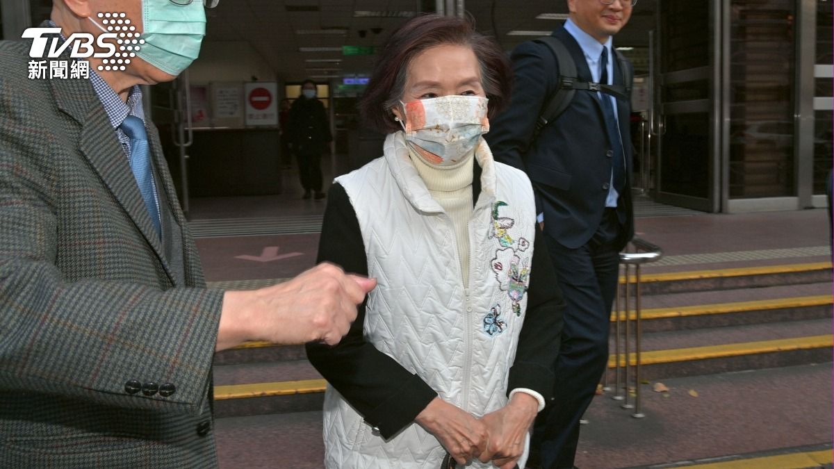 林姿妙仍維持與上次開庭相同策略,表示「我很冤枉,沒有做壞事」。(圖/胡瑞麒攝)