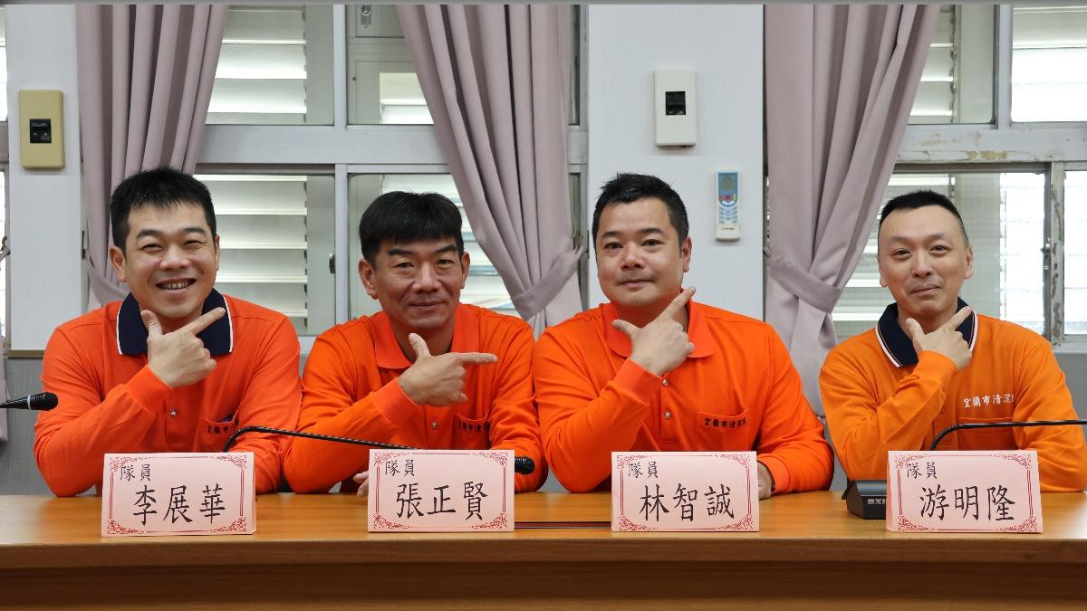 清潔隊員不只收垃圾 遇急難化身英雄跳溝救命(圖/宜蘭市公所)
