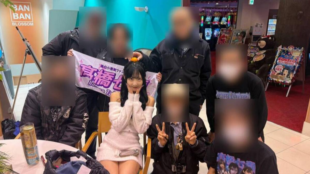 高橋有7名忠實老粉。（圖／翻攝週刊文春）