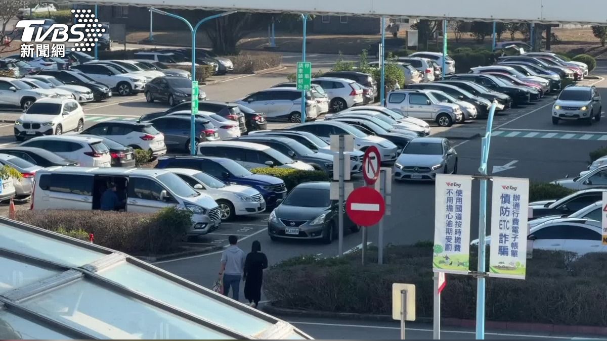 國道休息站睡覺挨罰「1200元飛了」　一票駕駛力挺原因曝