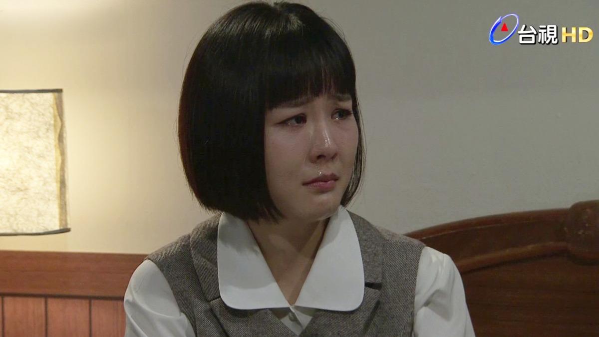 何宜珊哭到流鼻水。(圖/台視提供)