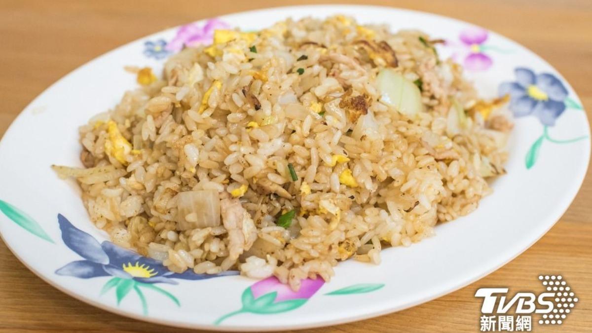 好吃的蛋炒飯,關鍵在於飯粒分明、蛋香均勻包覆。(示意圖/shutterstock達志影像)