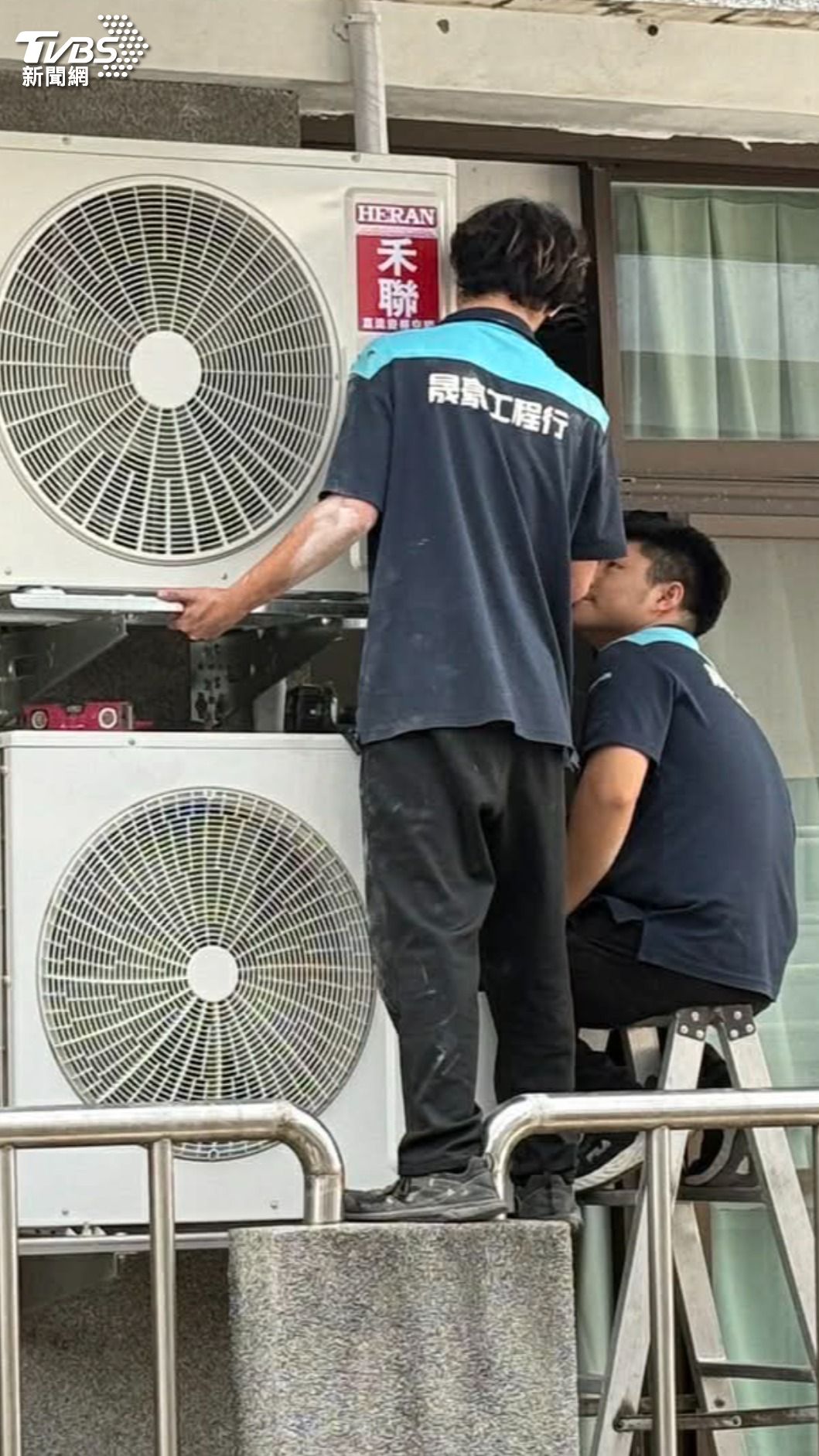 員警離世揭備勤室困境,企業暖心捐助。(圖/新竹縣警察局提供)