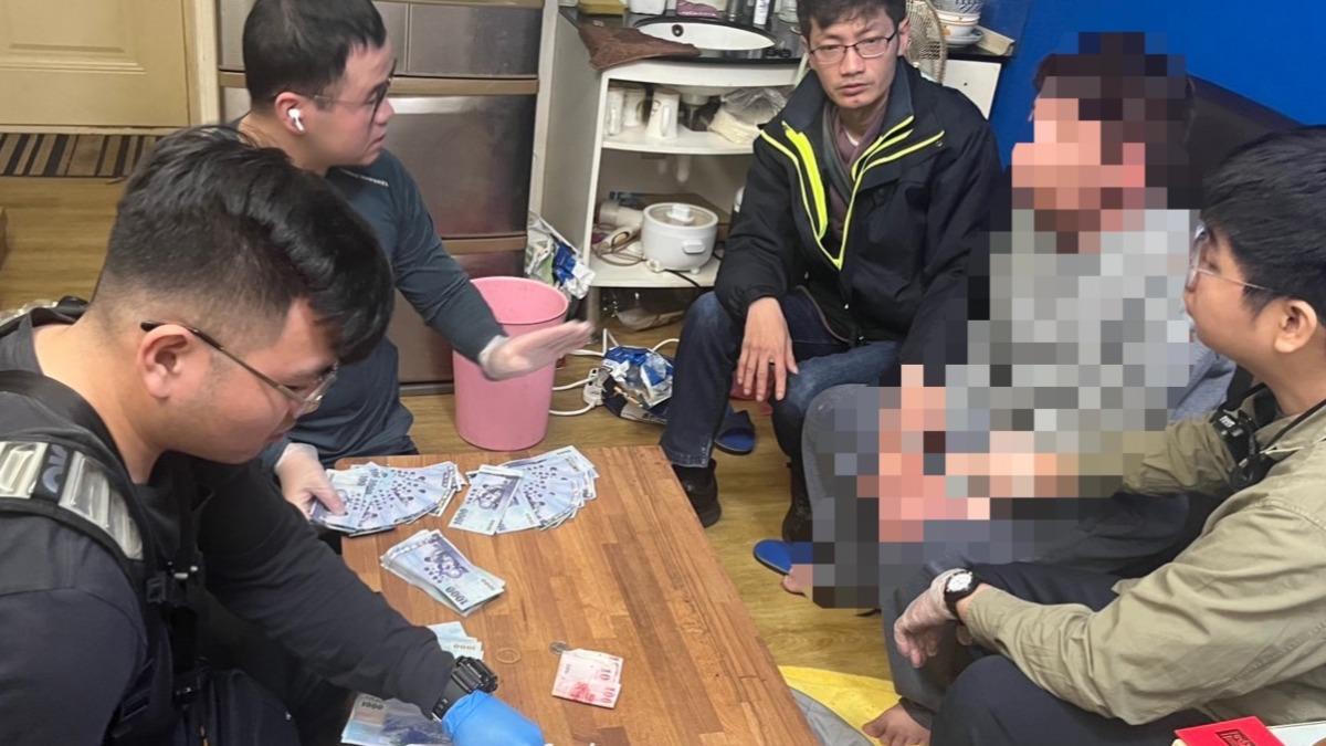 警方調閱上百支監視器,最終在嫌犯的住家將人逮捕。(圖/TVBS)