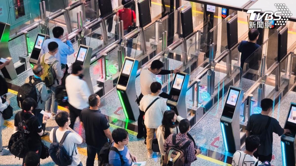 春節出國別踩雷!內政部提醒:1族群出境前3天「需先做1事」