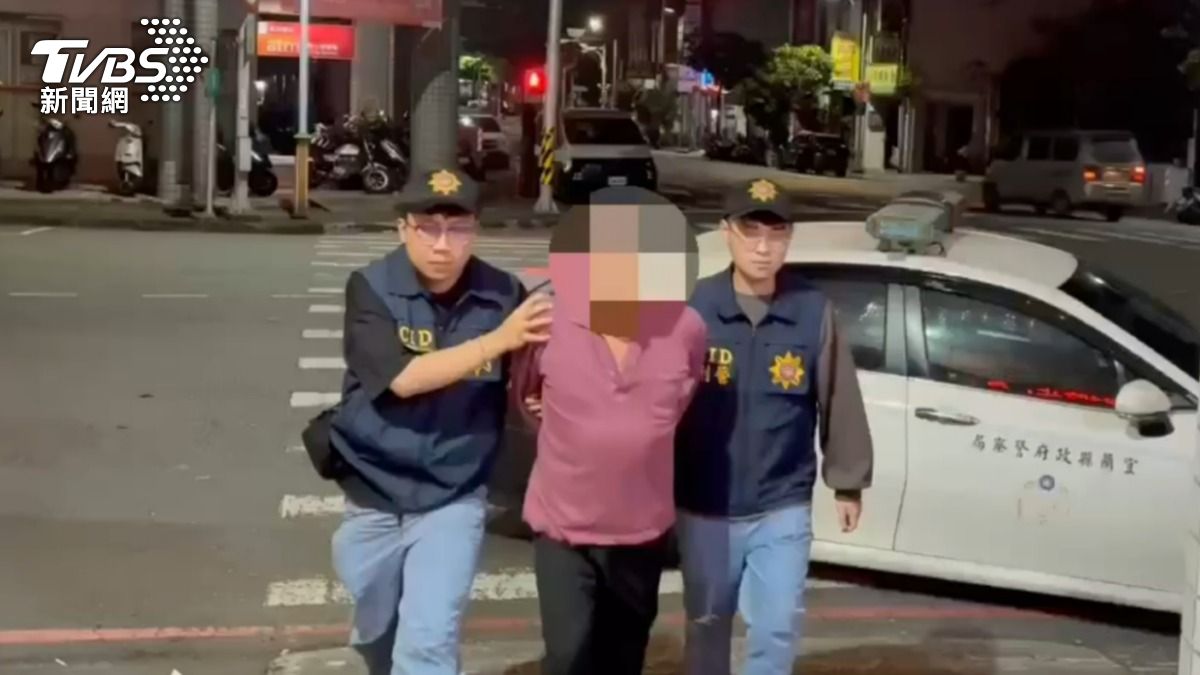 警方將吳男拘捕到案。(圖/TVBS)