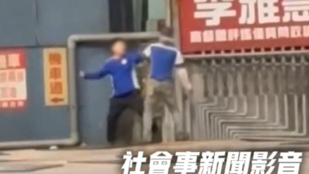 兩名員工在顧客面前上演激烈衝突，事後雙方互告傷害，警方已依傷害罪將兩人移送法辦。。（圖／翻攝_社會事新聞影音）