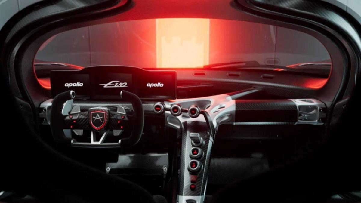 Apollo EVO內裝採用直接鎖附於車體的固定式賽車桶椅,搭配可調式踏板組以因應駕駛身形。(圖/Apollo提供)