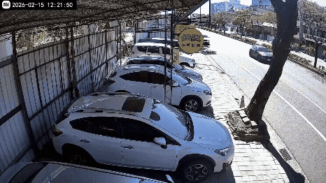 中古車遭波及。(圖/TVBS)