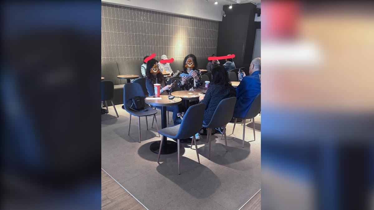 FB社團靠北天母幫有貼文指出,民眾待在咖啡店裡大聲喧嘩打牌超過一個小時,影響到其他顧客。(圖/翻攝靠北天母幫)