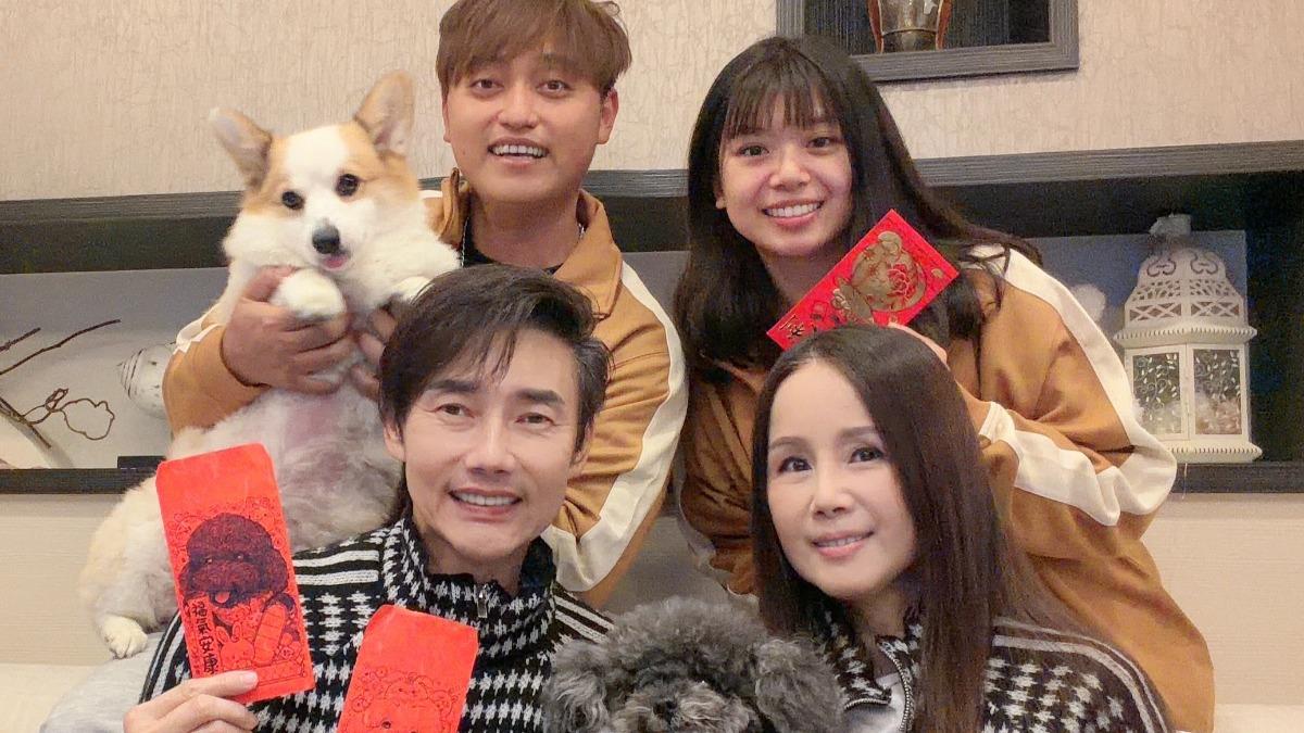 包偉銘除夕撒紅包！兒子媳婦卻沒份　改發彩券：自己去對獎