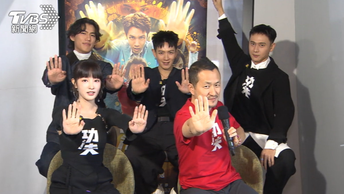 《功夫》演員以及導演九把刀現身接受專訪。（圖／TVBS）