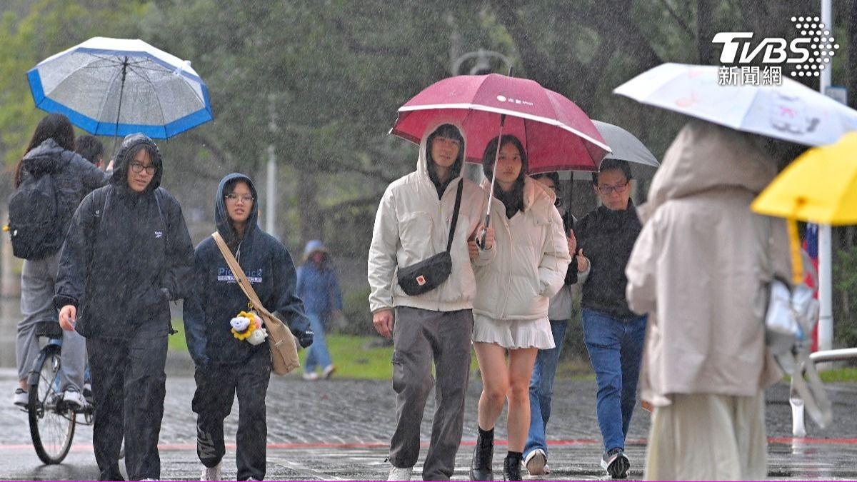 明天天氣/雨彈開炸!除夕低溫探11度 最冷時間曝光